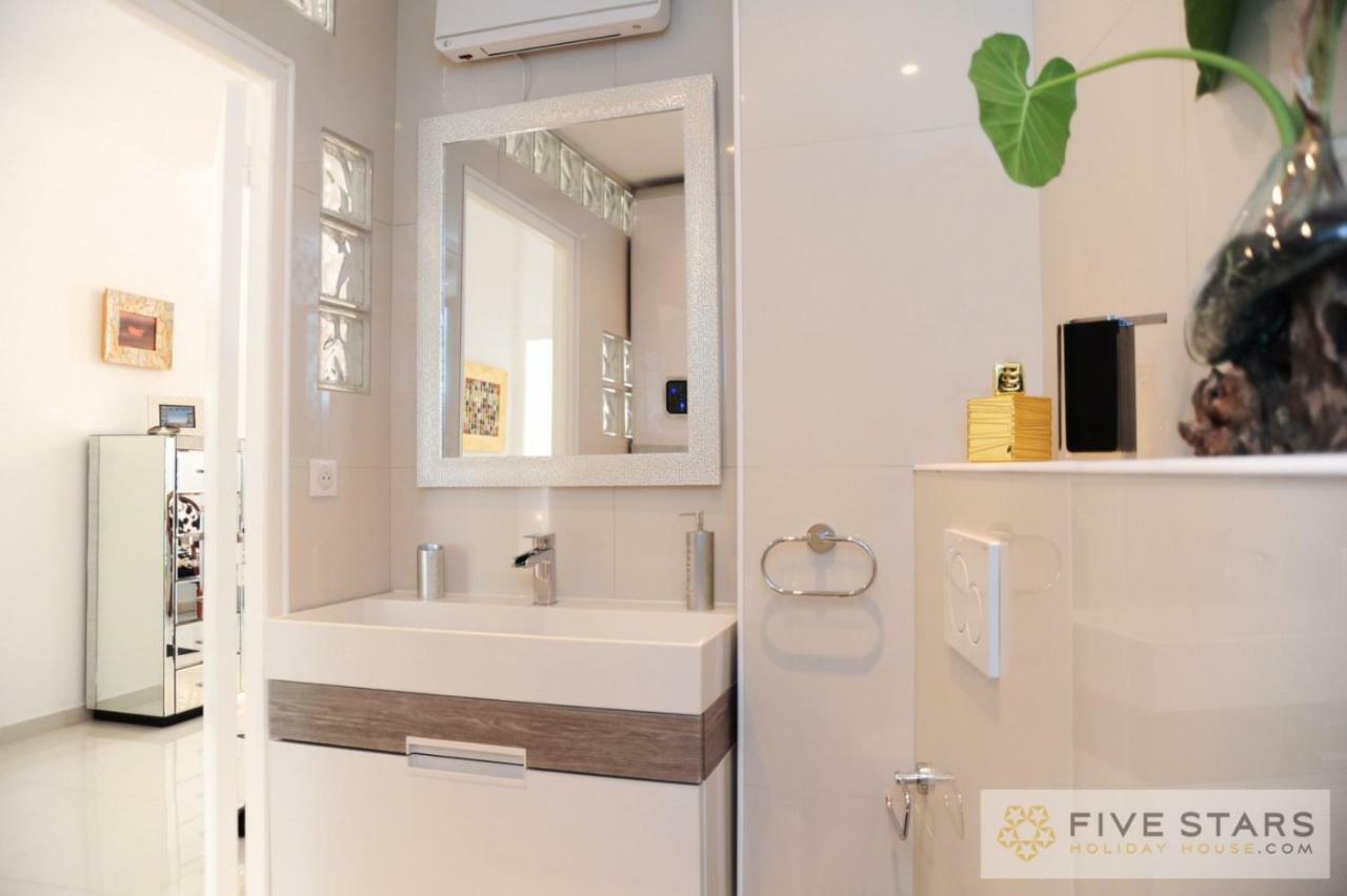 Mini Suite Bijou - Five Stars Holiday House นีซ ภายนอก รูปภาพ